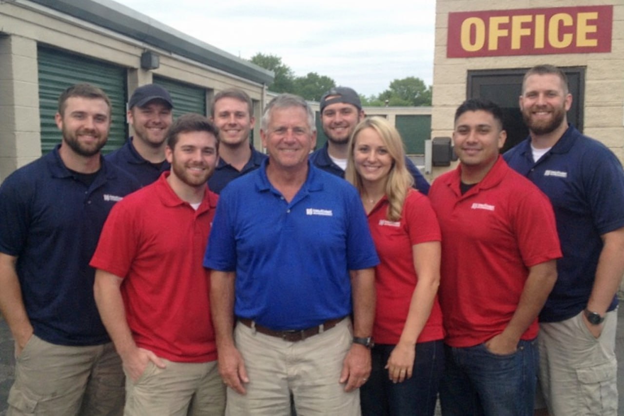 Water damage restoration professionals in Hesperia, CA